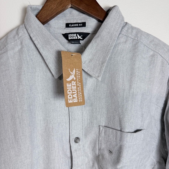 Eddie Bauer Light Gray Casual Button-Down Shirt NWT - Picture 3 of 13